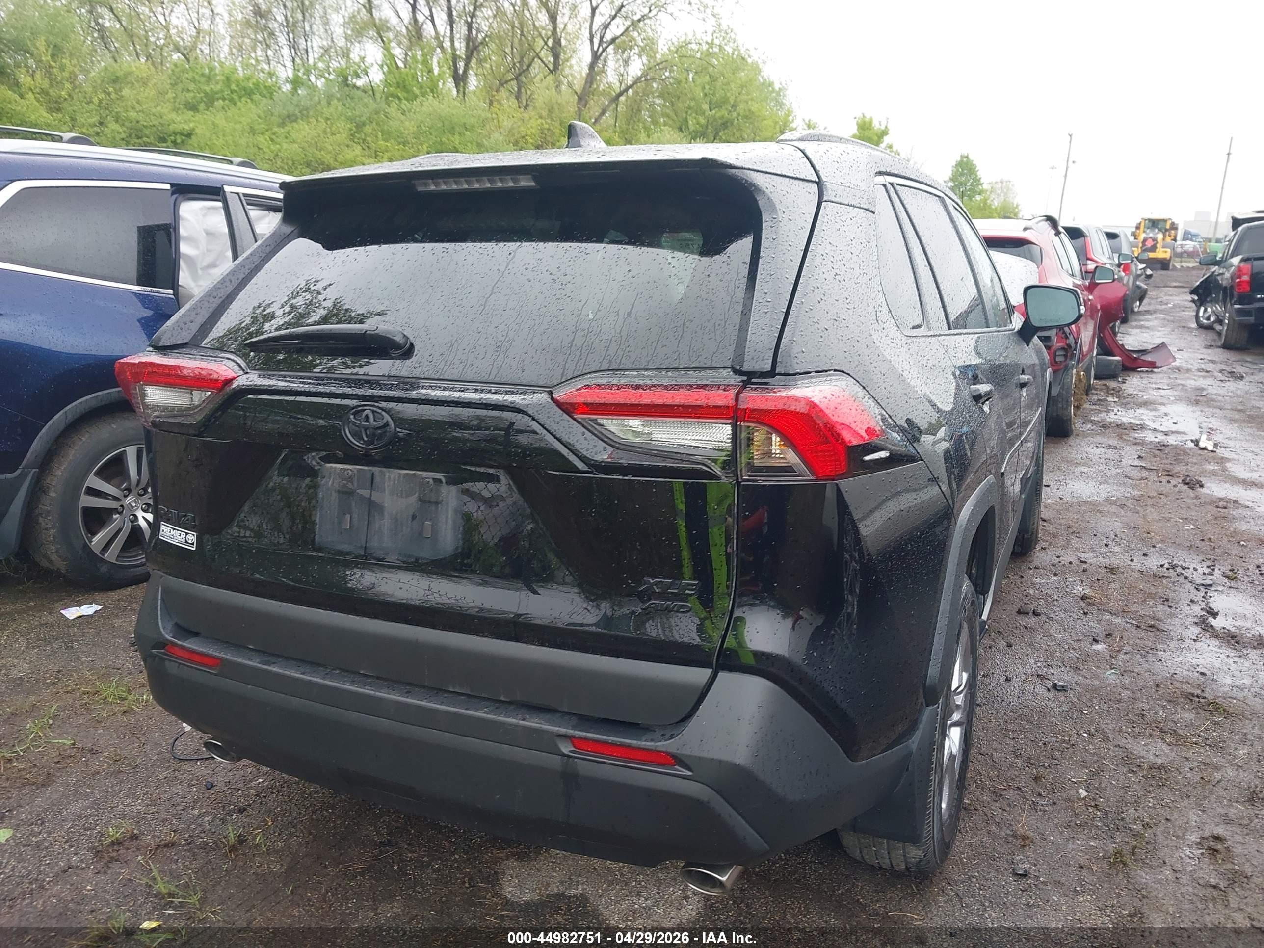 2025 TOYOTA RAV 4 — VIN 2T3P1RFV8SC532003 — photo 4